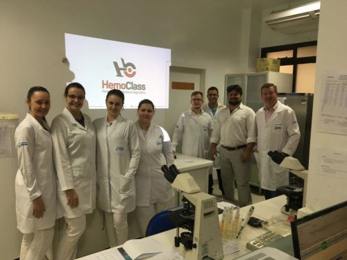 Laboratrio BioClnico de Sinop - MT capacita colaboradores